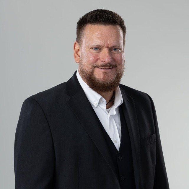 Manuel Schmitt – Verkaufsleiter Immobilienvertrieb